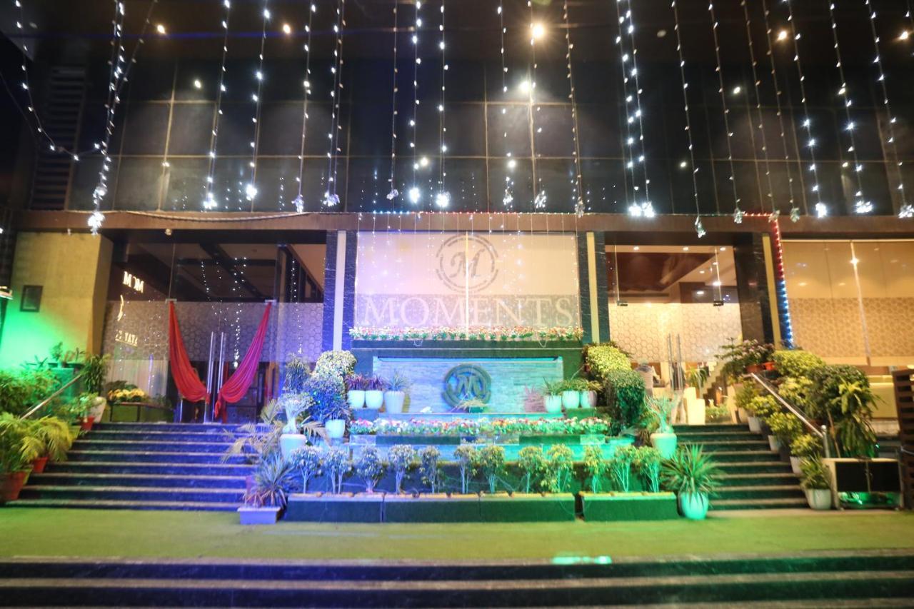 Hotel Moments Lucknow Exterior foto